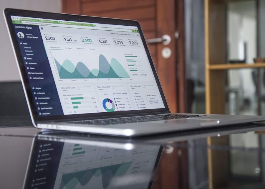 Tax consultant providing financial planning advice